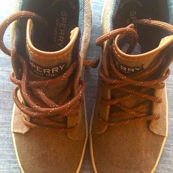 Sperry Other - SALE! 🛍SPERRY BOY’S MID TOP SNEAKER 👟